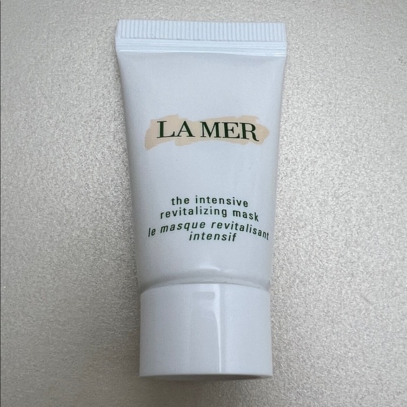 La Mer Bundle- Eye & Face Concentrate, Cleaning Foam & Mask in A Package BoxNWOT - Picture 10 of 16